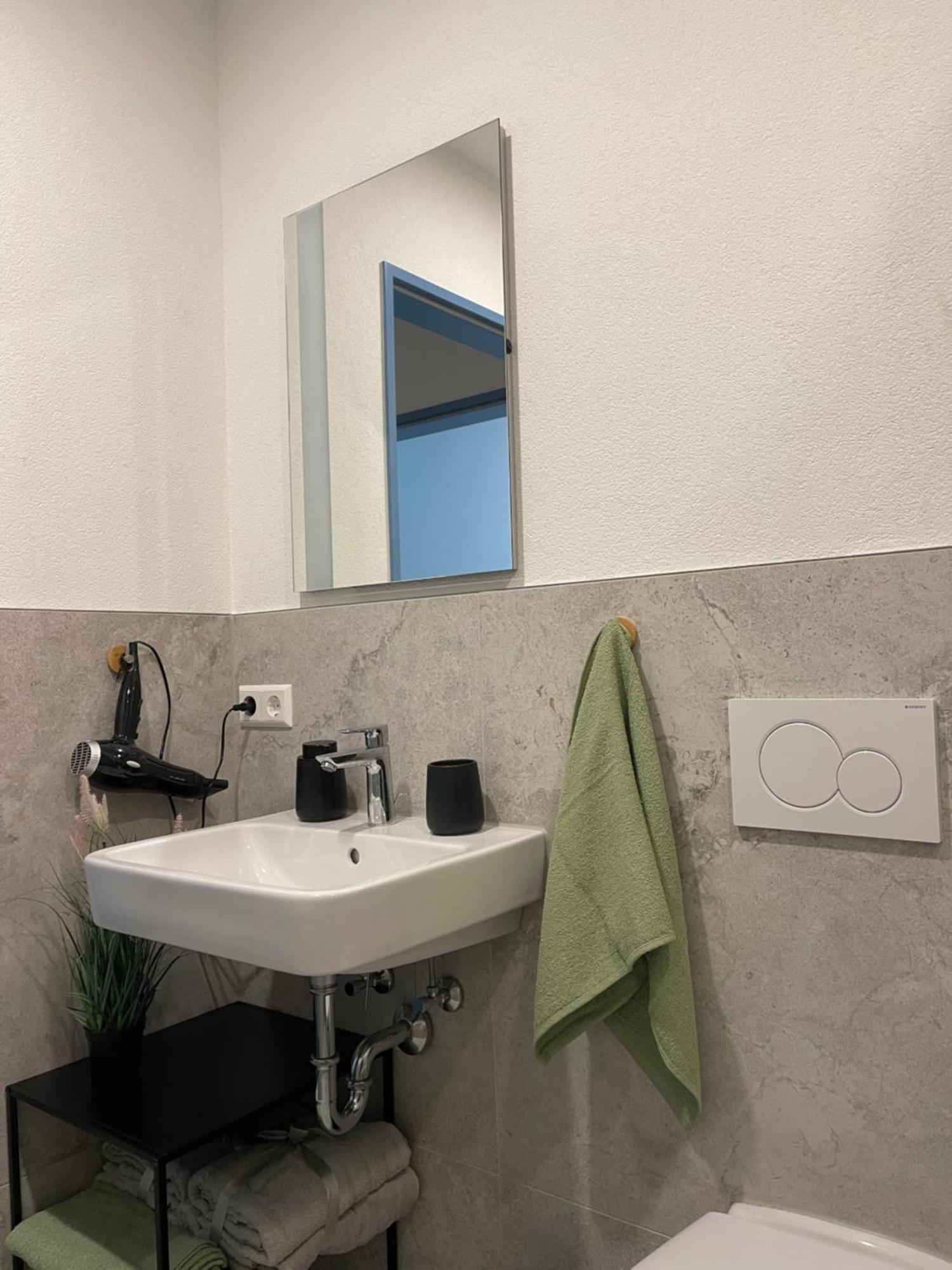 Wunderschoenes Apartment Am Schloessle Zentrum Pforzheim Eksteriør bilde